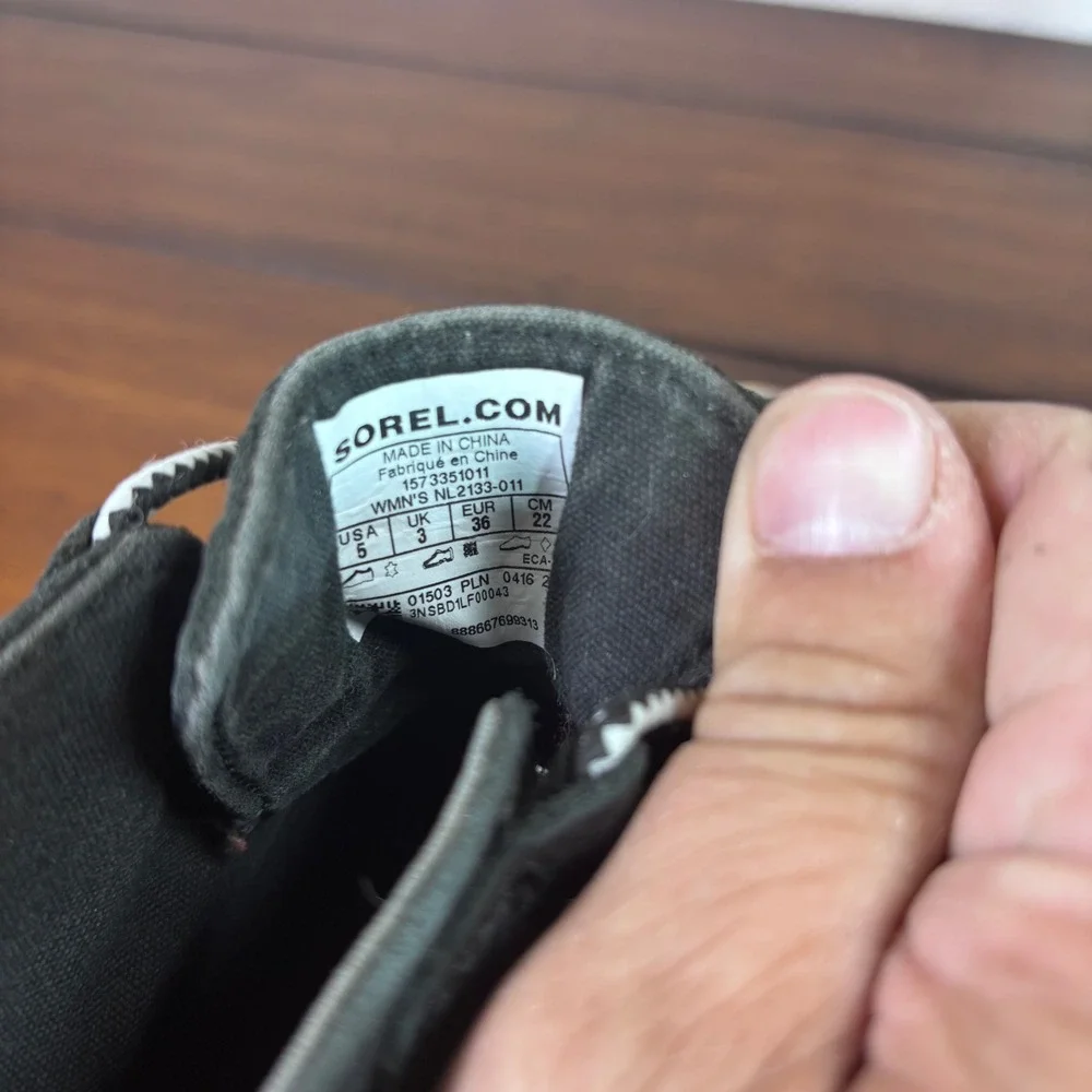 Sorel Out N About Duck Boots Kids 5 Black Leather Waterproof NL2133-011‎ Rain